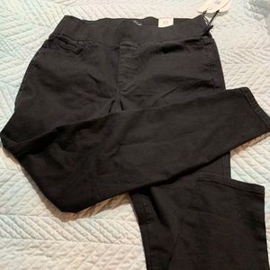 Black stretch pull on jean/jegging